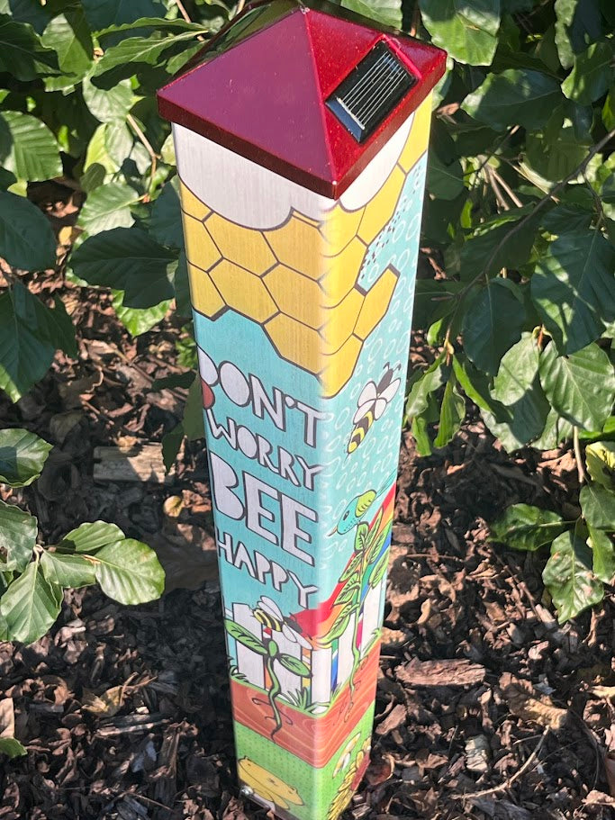 Inspirational Garden Pole - BEE Happy - Solar Light