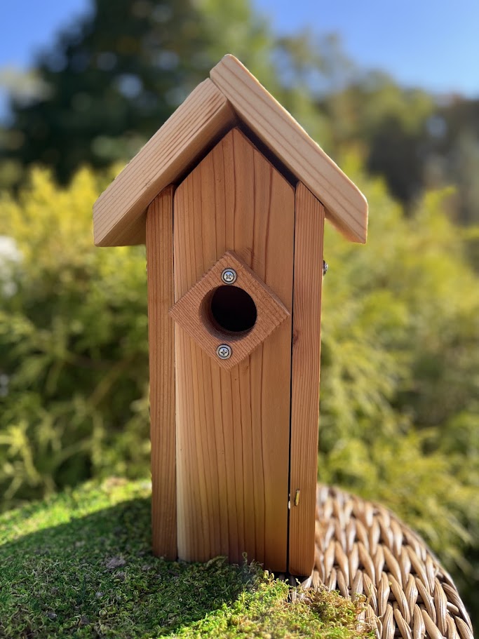 Birdhouse "Wallace" - Wood Nesting Box